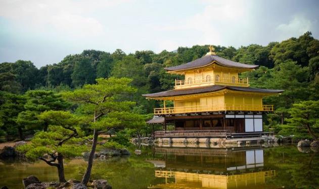 鹿苑寺